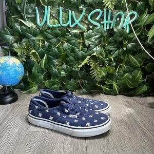 Vans Authentic MLB New York Yankees Kids 4 Women 5.5  Sneakers